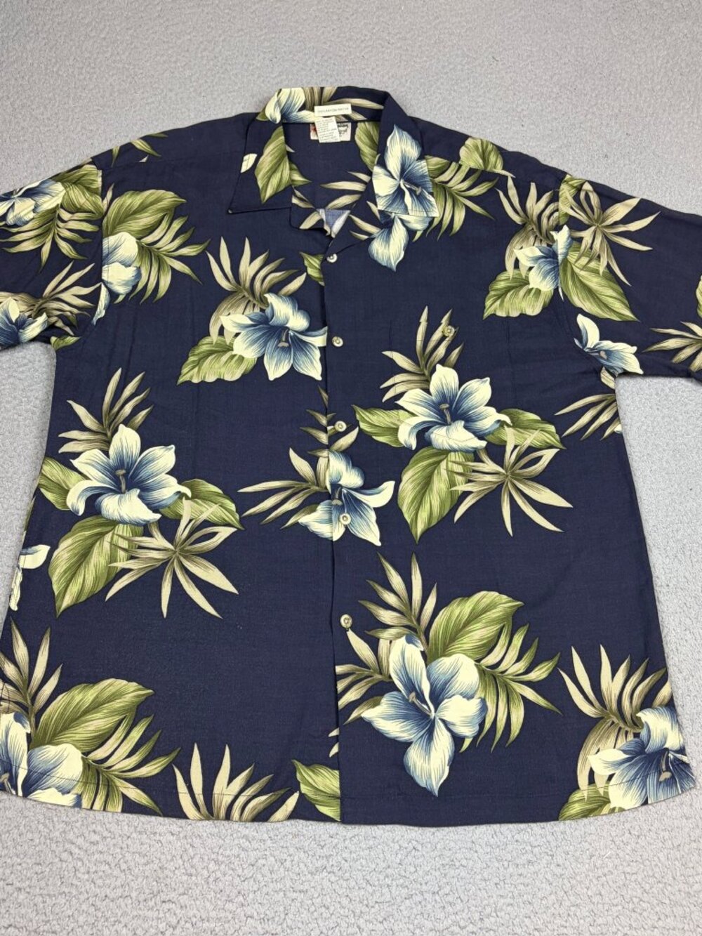 Vintage Hilo Hatties Hawaiian Shirt Mens XL Dark Blue Floral Rayon Loop Collar